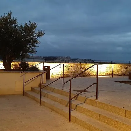 Petit Douillet Au Coeur De La Haute-ville