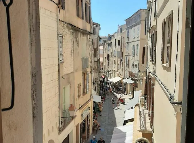 Petit Douillet Au Coeur De La Haute-ville * Bonifacio (Corsica)