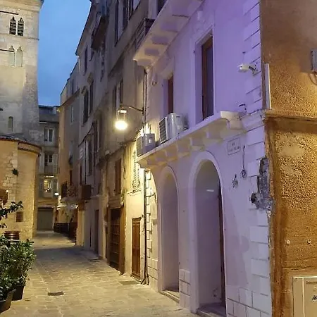 Petit Douillet Au Coeur De La Haute-ville