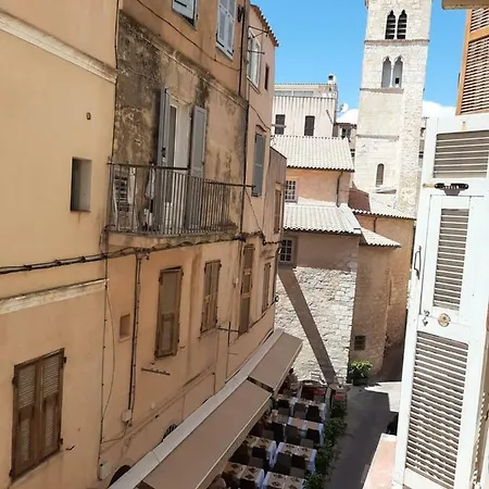 Petit Douillet Au Coeur De La Haute-ville Lejlighed